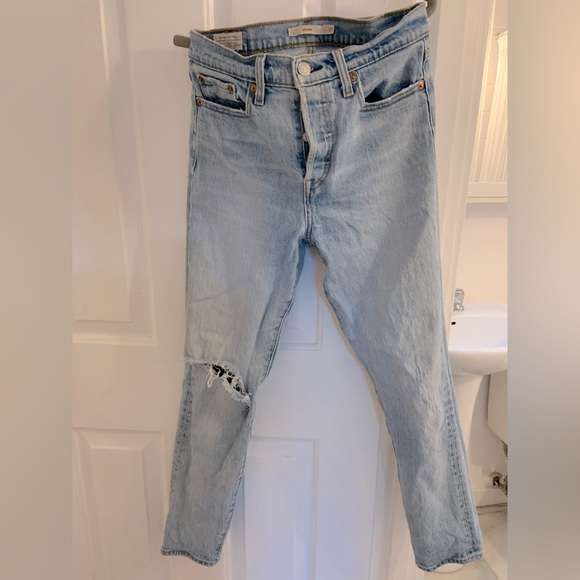 Levis Wedgie Jeans size 27 - Picture 1 of 3